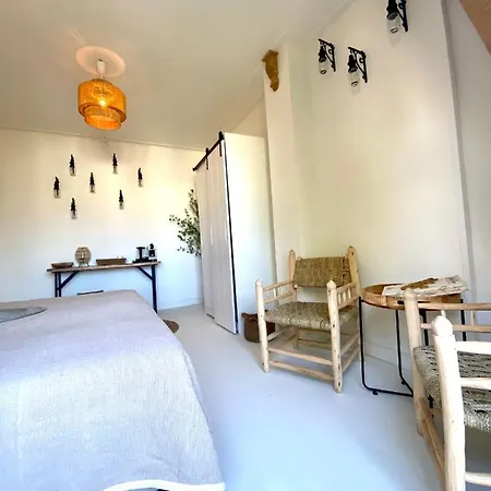 Maison Du Gare Apartment